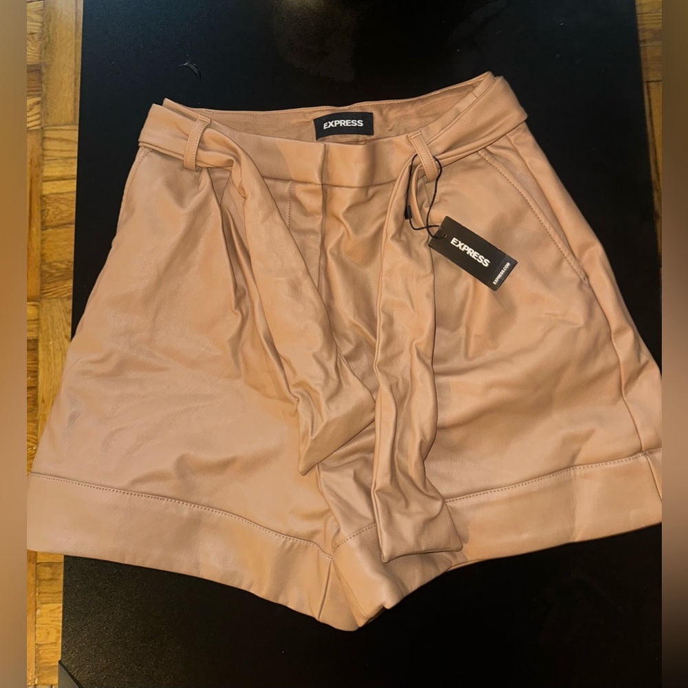 Express Sz 0 High Waisted Faux Leather Shorts Tan NWT*